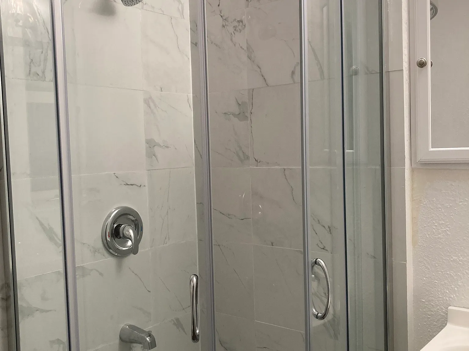 2 bed, 700 sqft, $2,900 — Photo 1