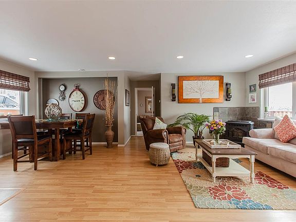 4th image of 835 Landon Ln