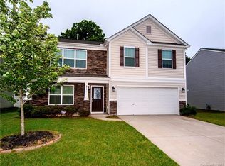 9511 Pond Vista Ct, Charlotte, NC 28216