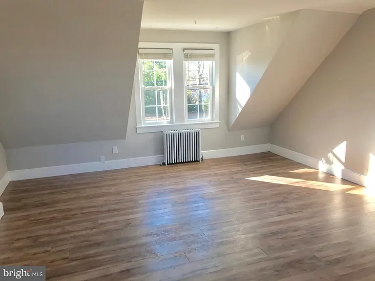 902 Hughes Dr #2 — Photo 2