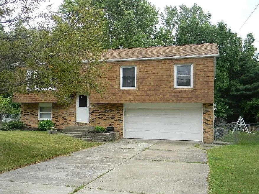 4 bed, 1600 sqft, $2,100 — Photo 1