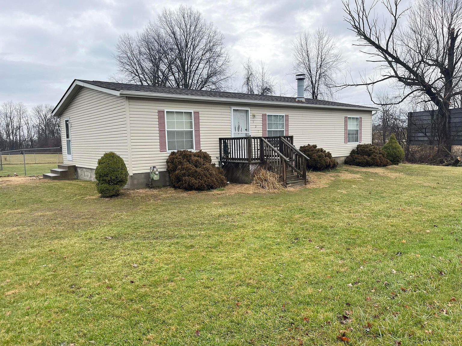 527 E Main St, Hebron, OH 43025 Zillow