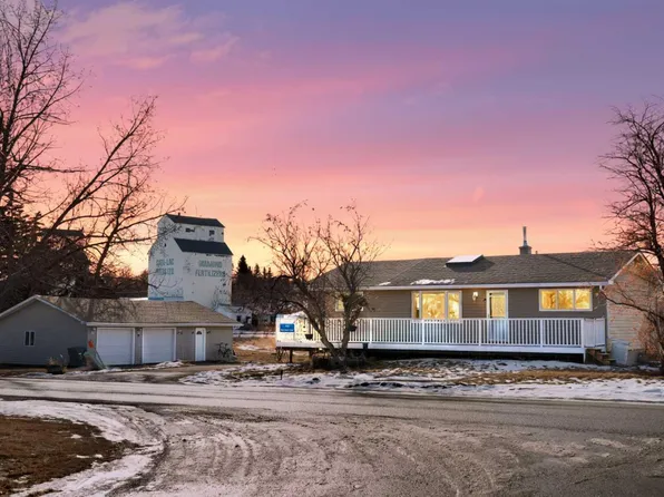 111 Macleod Trl E, Foothills County, AB T1S 5J4