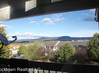 1034 Blue Ridge Dr APT 10, Harrisonburg, VA 22802