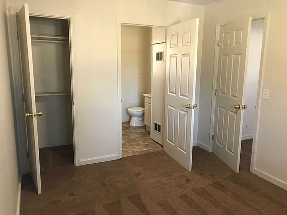 5th image of 9448 Orangevale Ave