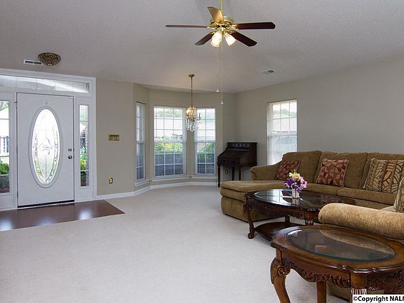 5th image of 205 Shadow Cove Dr SW