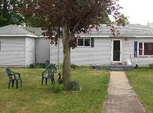 5815 E State Route 8, Knox, IN 46534