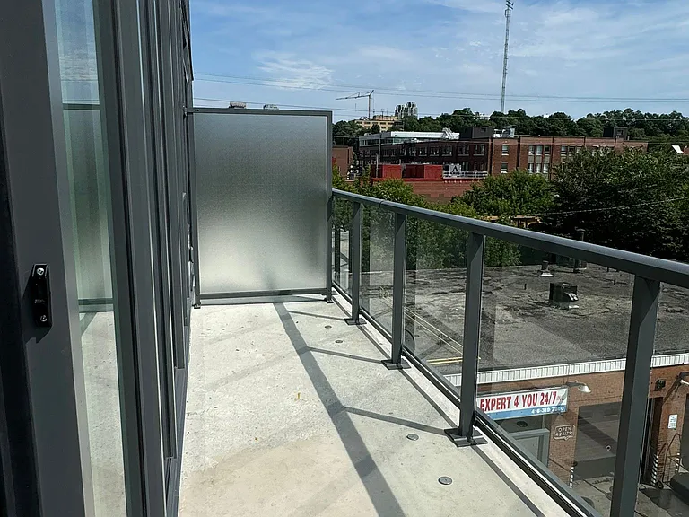 500 Dupont St #315 — Photo 21