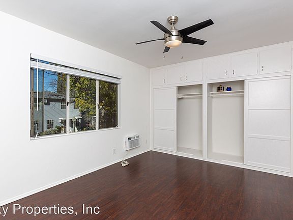 4th image of 4100 McFarlane Ave #12L