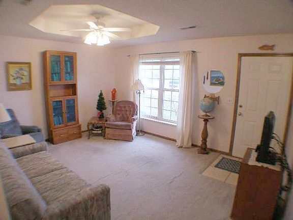 4th image of 1316 Blue Branch Dr