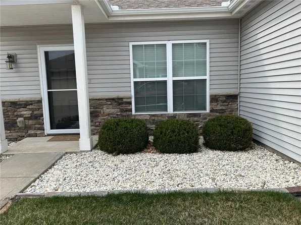 681 NE 66th St, Gladstone, MO 64118