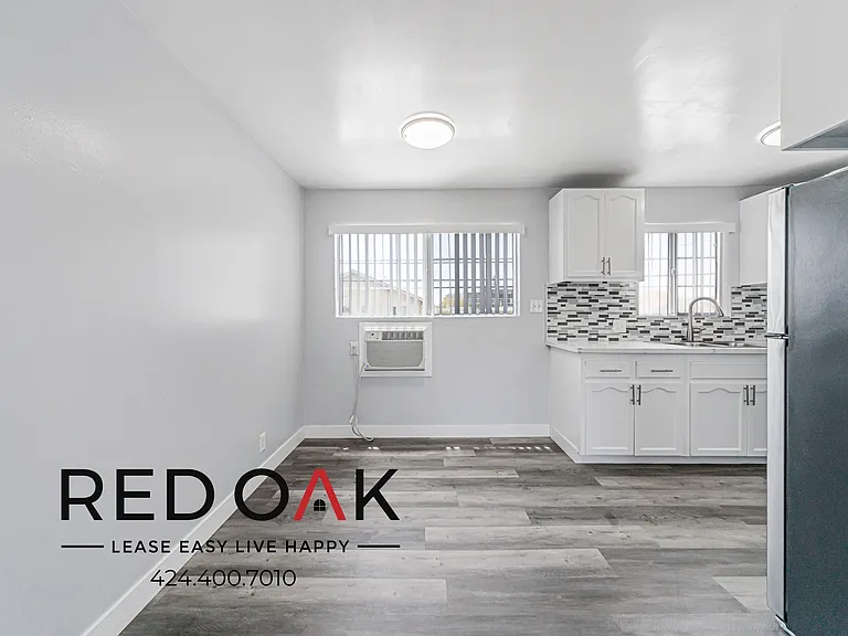 1032-1036 S Normandie Ave #1032-104 — Photo 8