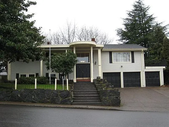 Building Photo - 855 22nd Ave NW