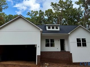716 Pine Harbour Dr, Mineral, VA