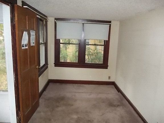 3rd image of 657 Kingston Ave #&-659