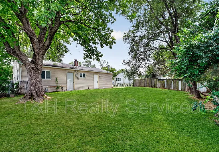 2714 Dawson St — Photo 26