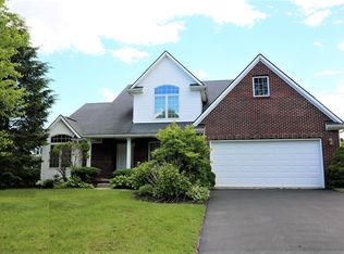 2542 Live Oak Rd, Sylvania, OH 43560