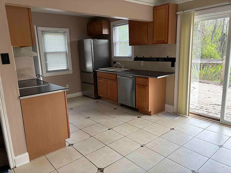 23404 Plum Hollow St — Photo 9