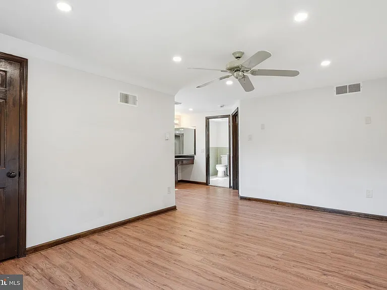 612 Bustleton Pike — Photo 26