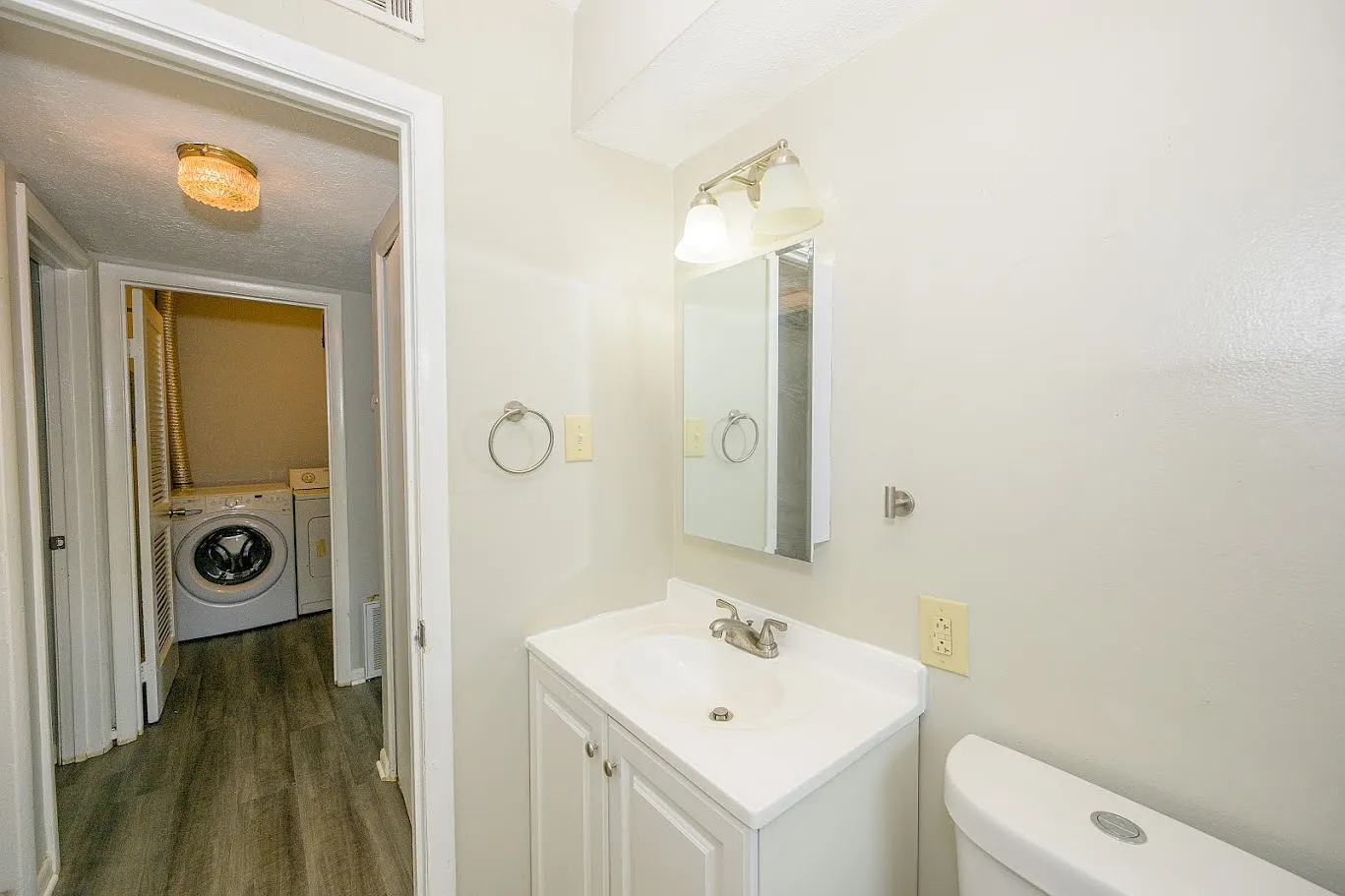 2 bed, 850 sqft, $895 — Photo 4