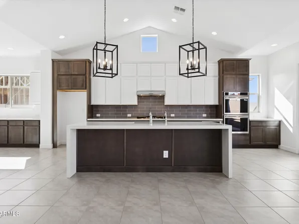 1110 W J WALTZ Way, Apache Junction, AZ 85120