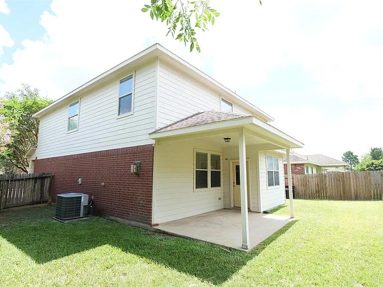 26427 Longview Creek Dr — Photo 33