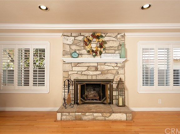 5th image of 1531 N Marine Ave