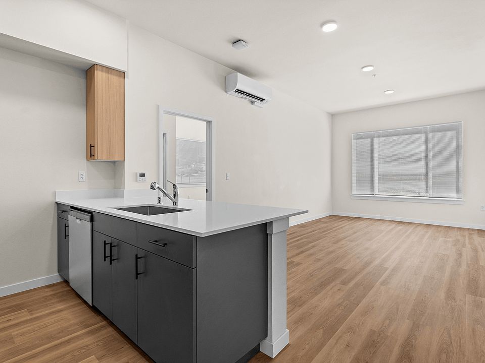 Enjoy seamless living and entertaining with an open-concept layout, modern finishes, and abundant natural light.