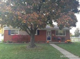 40455 Lafayette Dr, Sterling Heights, MI 48313