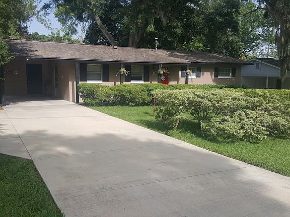 2nd image of 715 SE 32nd Ave