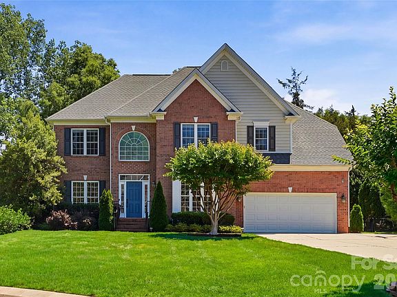 2nd image of 8803 Cumberland Ct