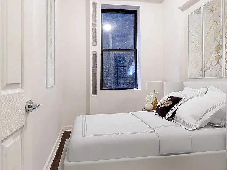 163 E 92nd St #17 — Photo 3