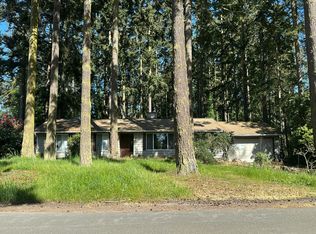 1916 Fir Woods Pl, Oak Harbor, WA 98277