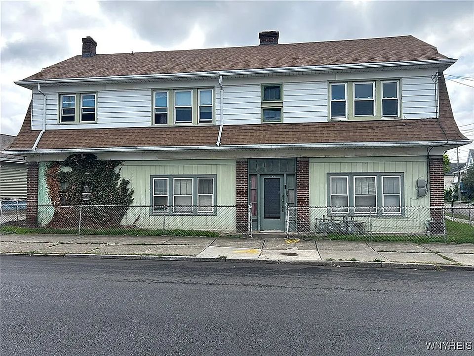 1st image of 151 Esser Ave #4