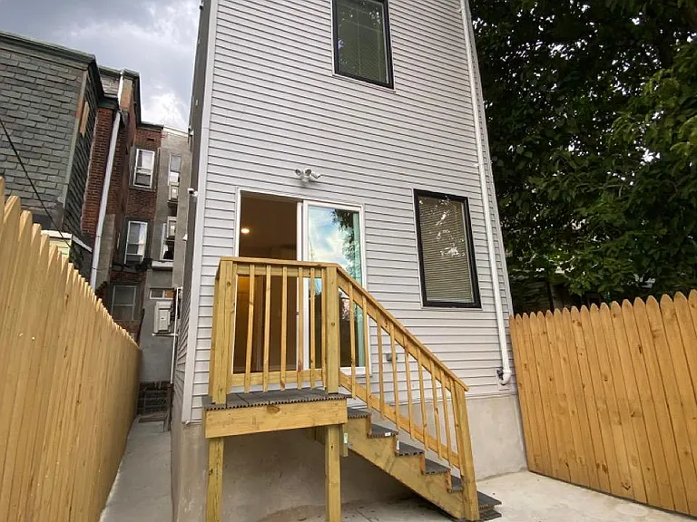 3834 W Girard Ave #1 — Photo 11