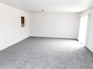 3428 Portland Dr, Whitehall, PA 18052