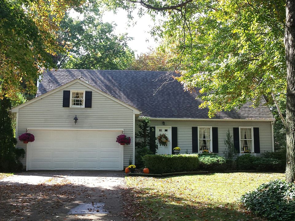 1st image of 6742 Cliffside Dr