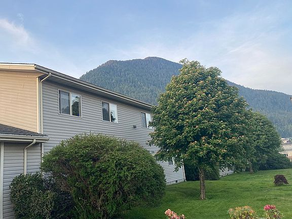 2nd image of 120 Harvest Way