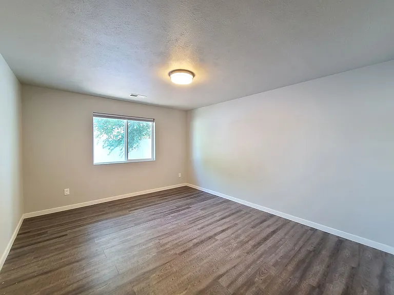 3014 N Gillis Ct — Photo 15