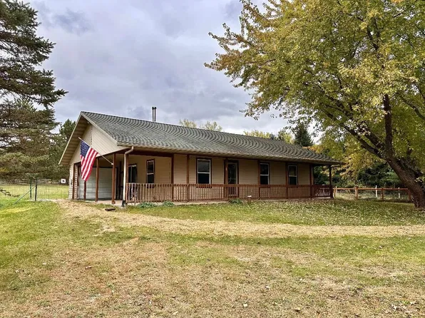 N4490 10th Ave, Montello, WI 53949