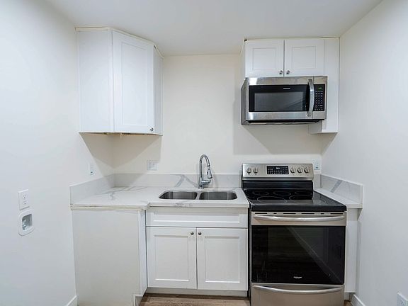 3rd image of 22824 Chambray Dr
