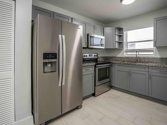 5th image of 465 NE 59th St Unit 14-465-14