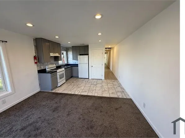 8300 Macarthur Blvd #D, Oakland, CA 94605