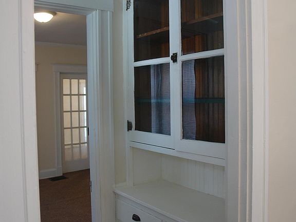 3rd image of 2621 Ashland Ave #1