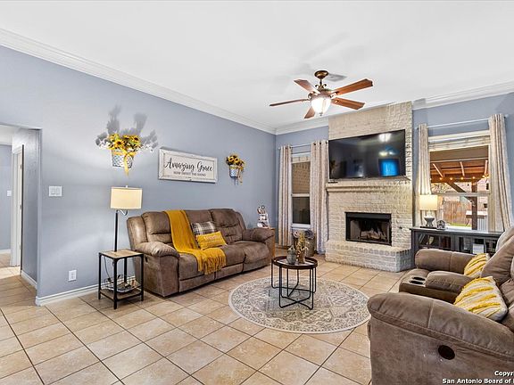 5th image of 1154 LOMA VERDE DR