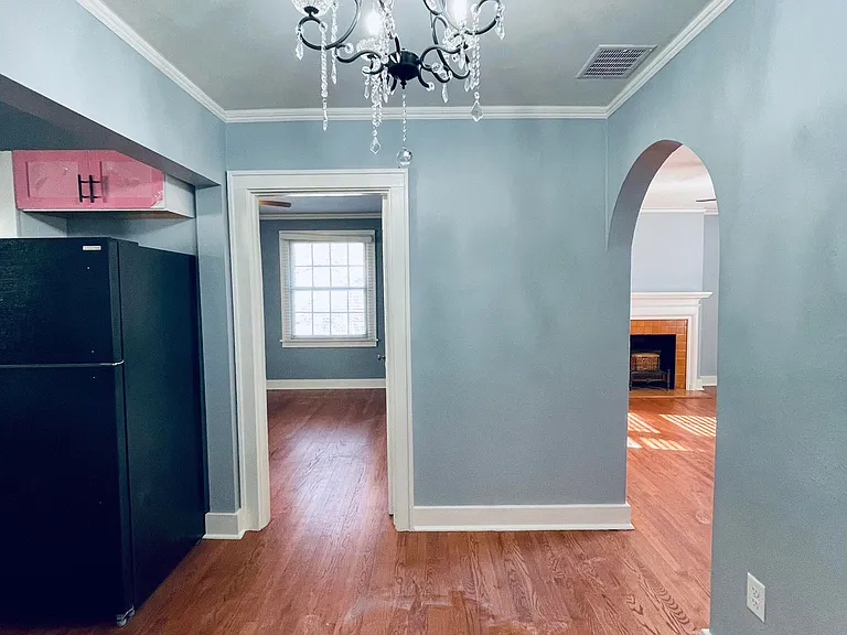 1023 Scott St — Photo 5