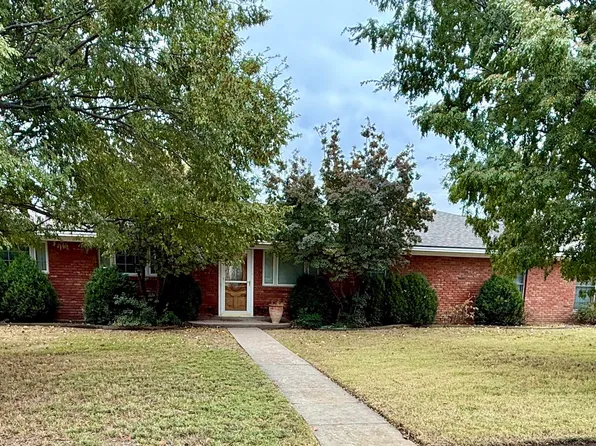 201 N Pershing, Hooker, OK 73945