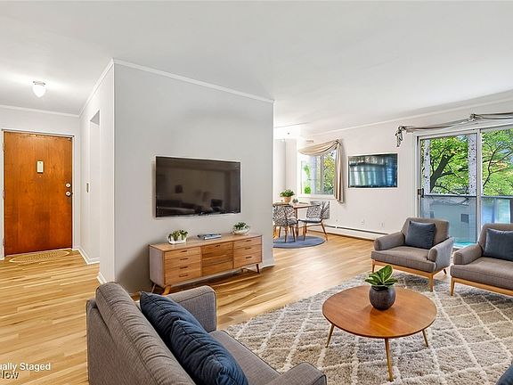 3rd image of 411 Tollis Pkwy APT 240A