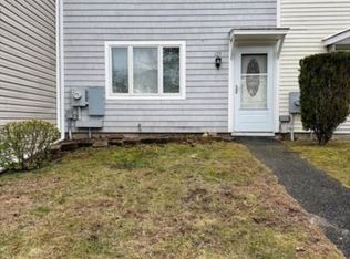 125 Hill Spur, Calverton, NY 11933