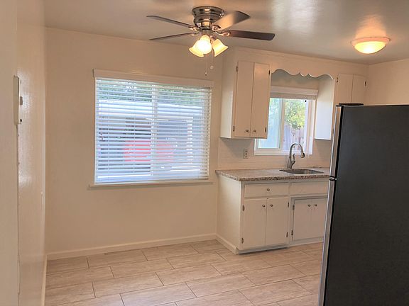 5th image of 323 W Maude Ave #323